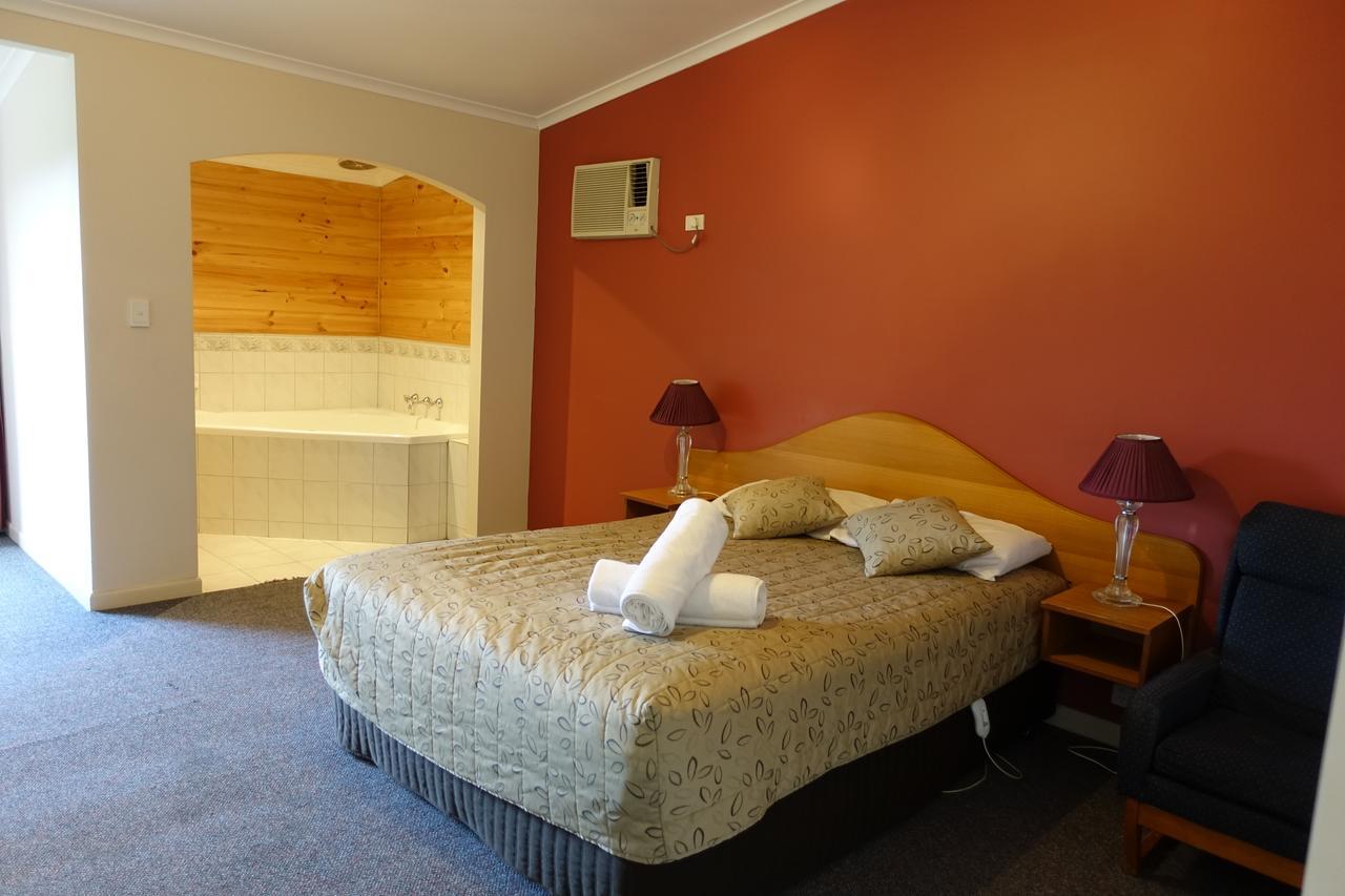 Coal Creek Motel Korumburra Exterior foto